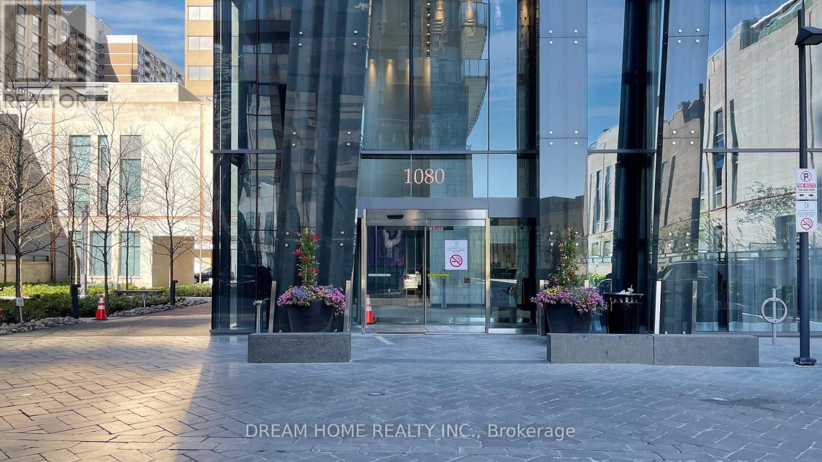 709-1080 Bay Street, Toronto, ON, M5S 0A5 - 2