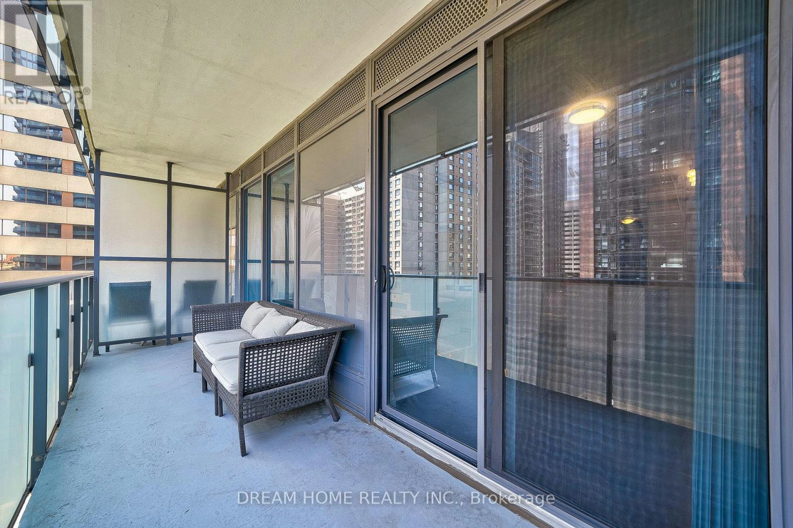 709-1080 Bay Street, Toronto, ON, M5S 0A5 - 16