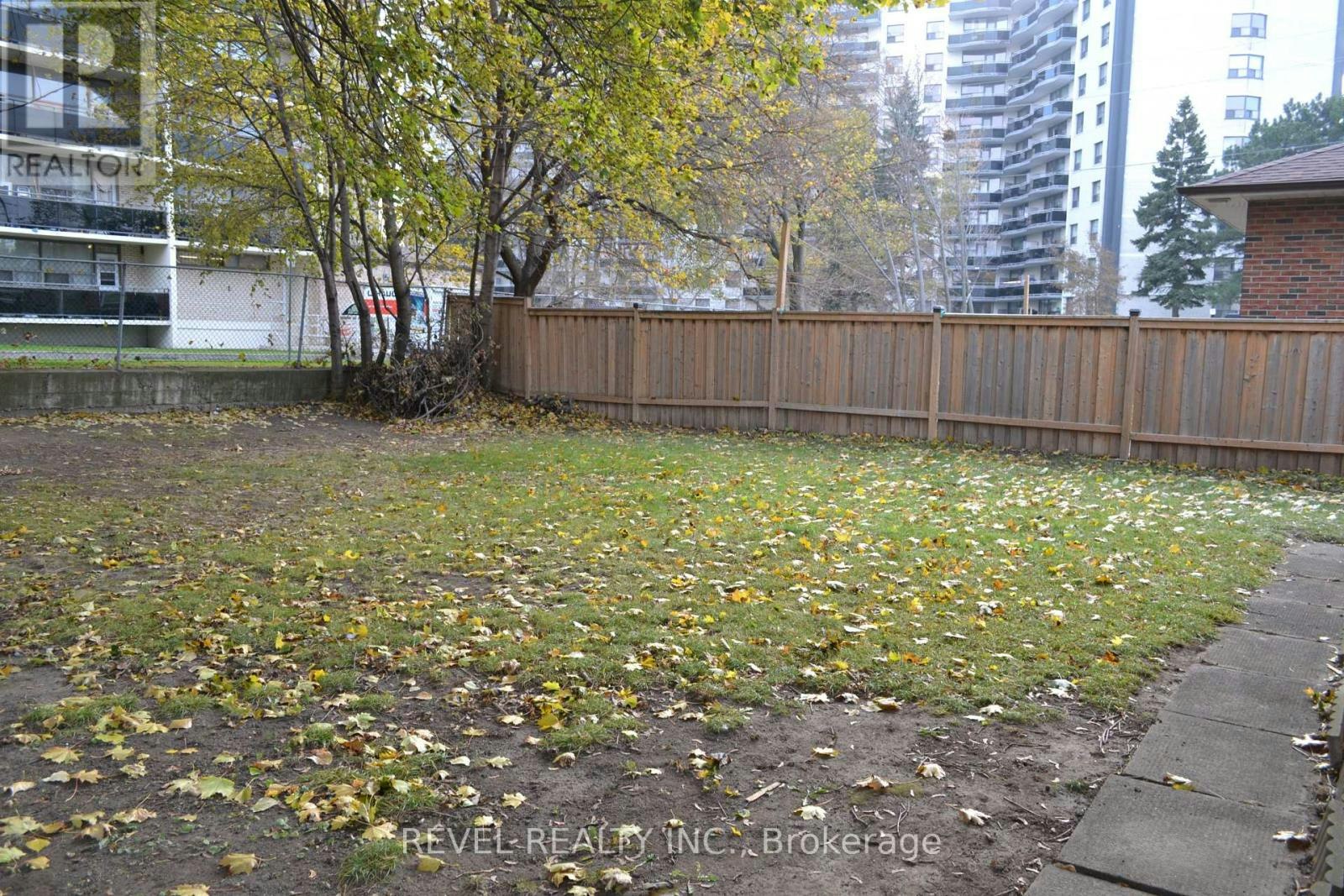15 Cedar Brae Boulevard, Toronto, ON, M1J 2K1 - 24