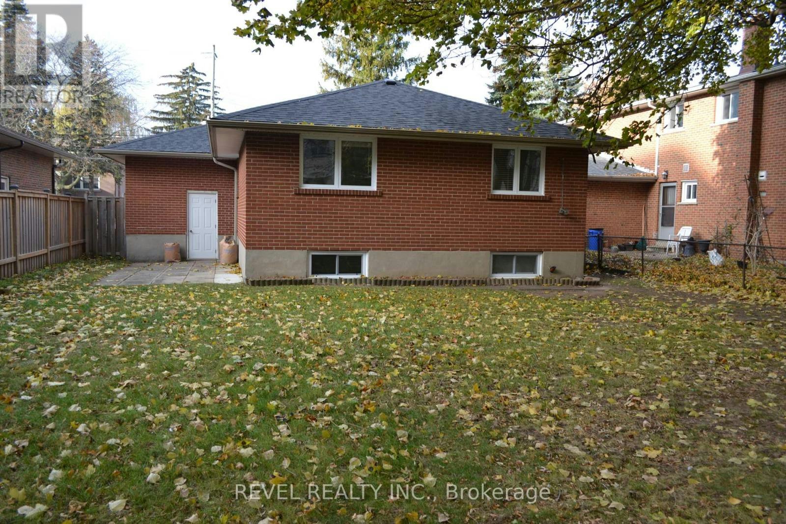 15 Cedar Brae Boulevard, Toronto, ON, M1J 2K1 - 26