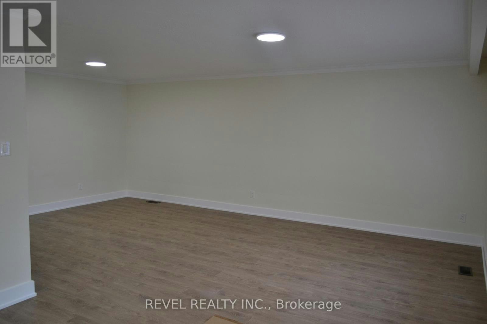 15 Cedar Brae Boulevard, Toronto, ON, M1J 2K1 - 7