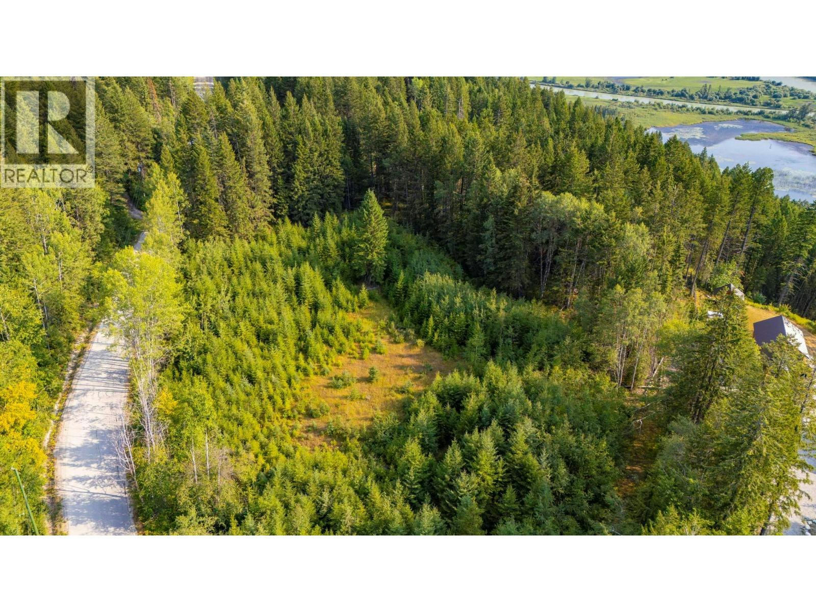 1396 Campbell Road, Golden, BC, V0A 1H7