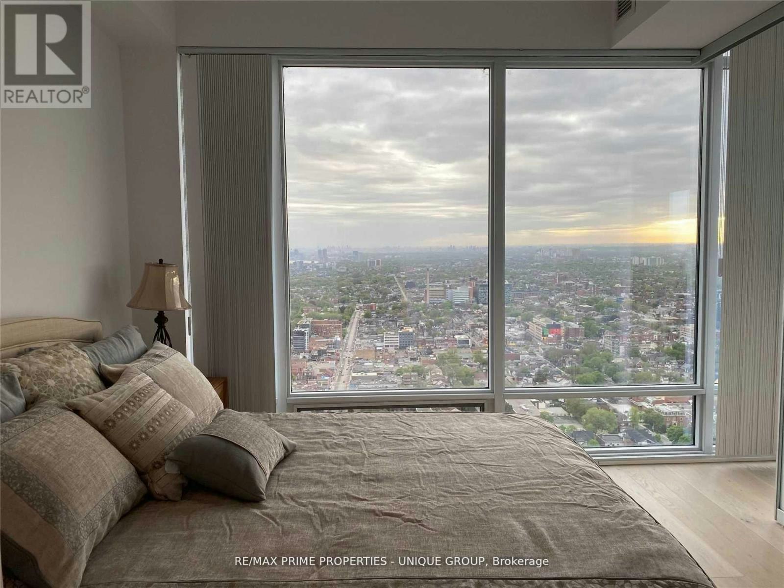 3716-488 University Avenue, Toronto, ON, M5G 0C1 - 12