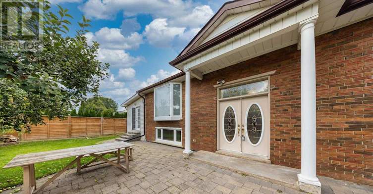 2 Altair Avenue, Toronto, ON, M1W 1A4 - 23
