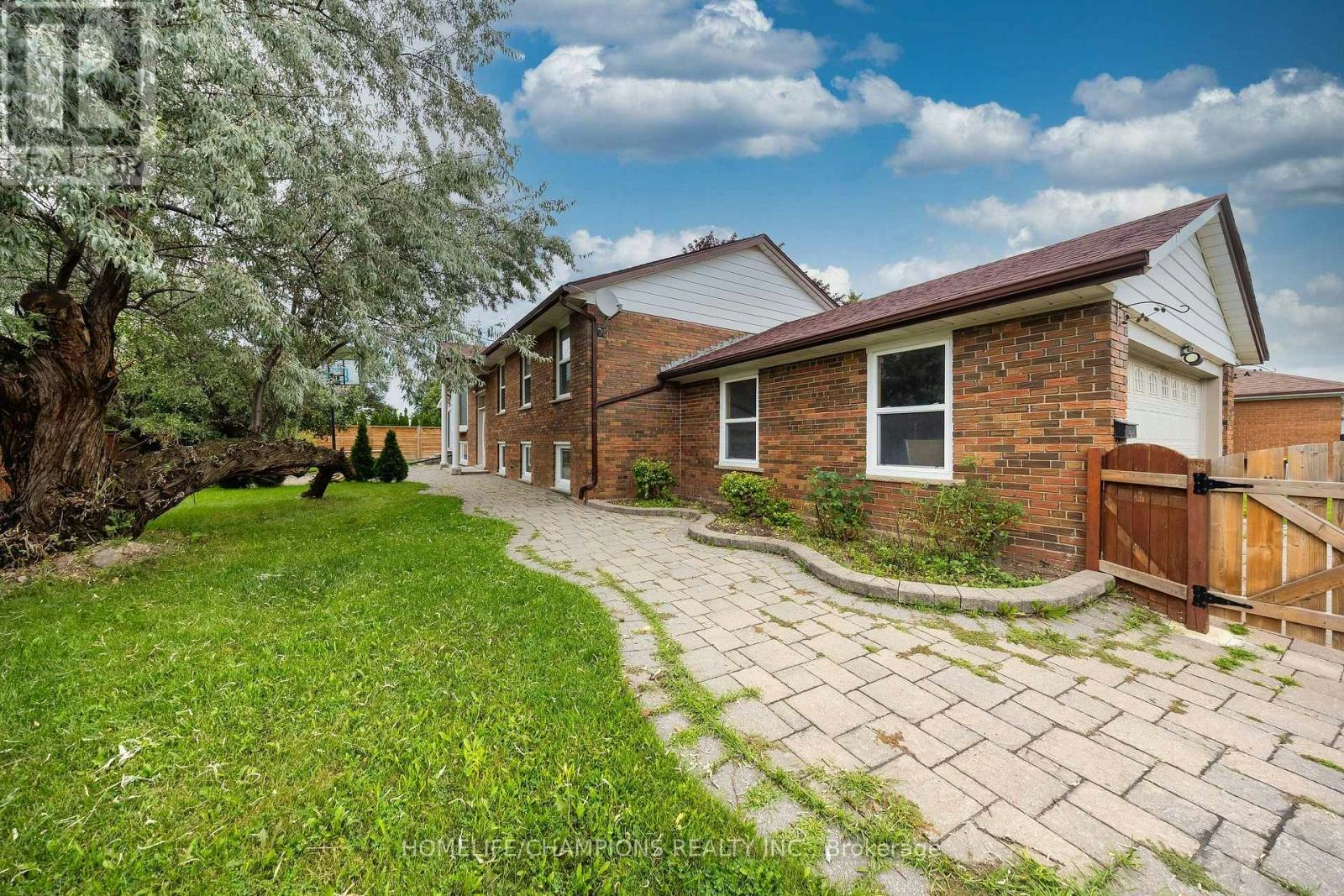 2 Altair Avenue, Toronto, ON, M1W 1A4 - 24