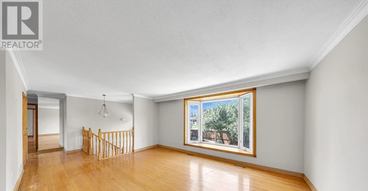 2 Altair Avenue, Toronto, ON, M1W 1A4 - 3