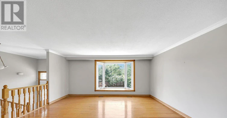 2 Altair Avenue, Toronto, ON, M1W 1A4 - 5