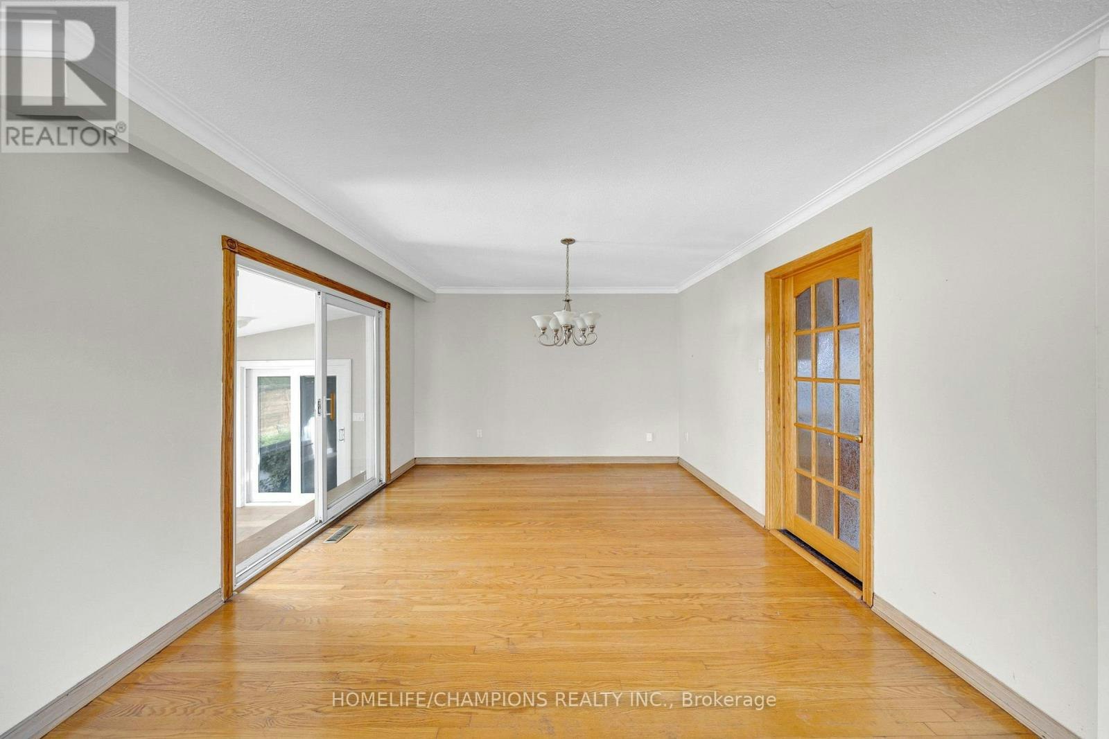 2 Altair Avenue, Toronto, ON, M1W 1A4 - 6