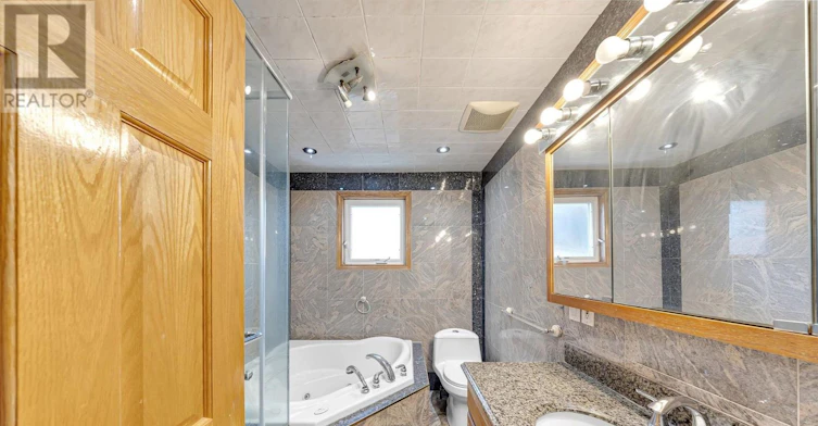 2 Altair Avenue, Toronto, ON, M1W 1A4 - 13