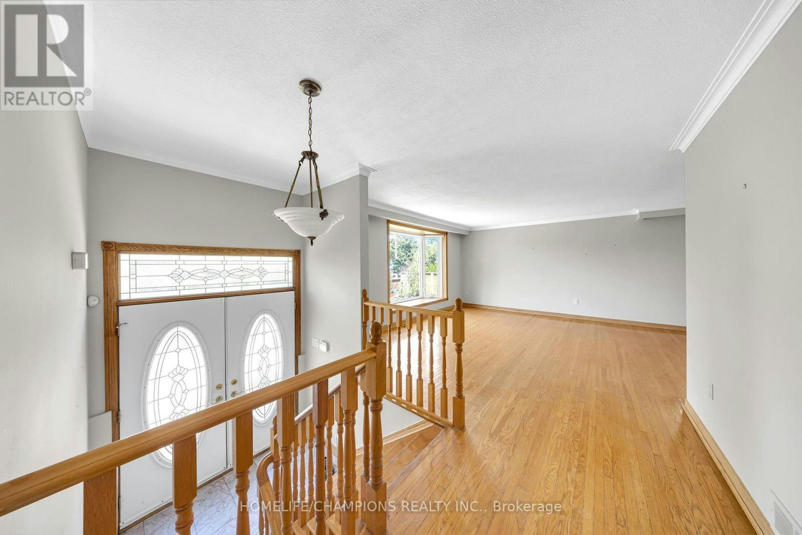 2 Altair Avenue, Toronto, ON, M1W 1A4 - 12