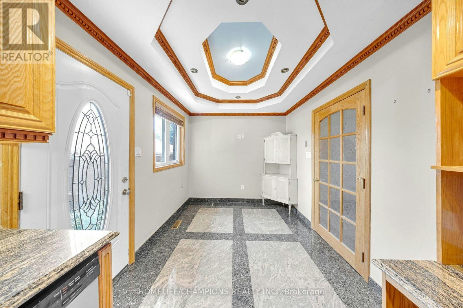 2 Altair Avenue, Toronto, ON, M1W 1A4 - 11