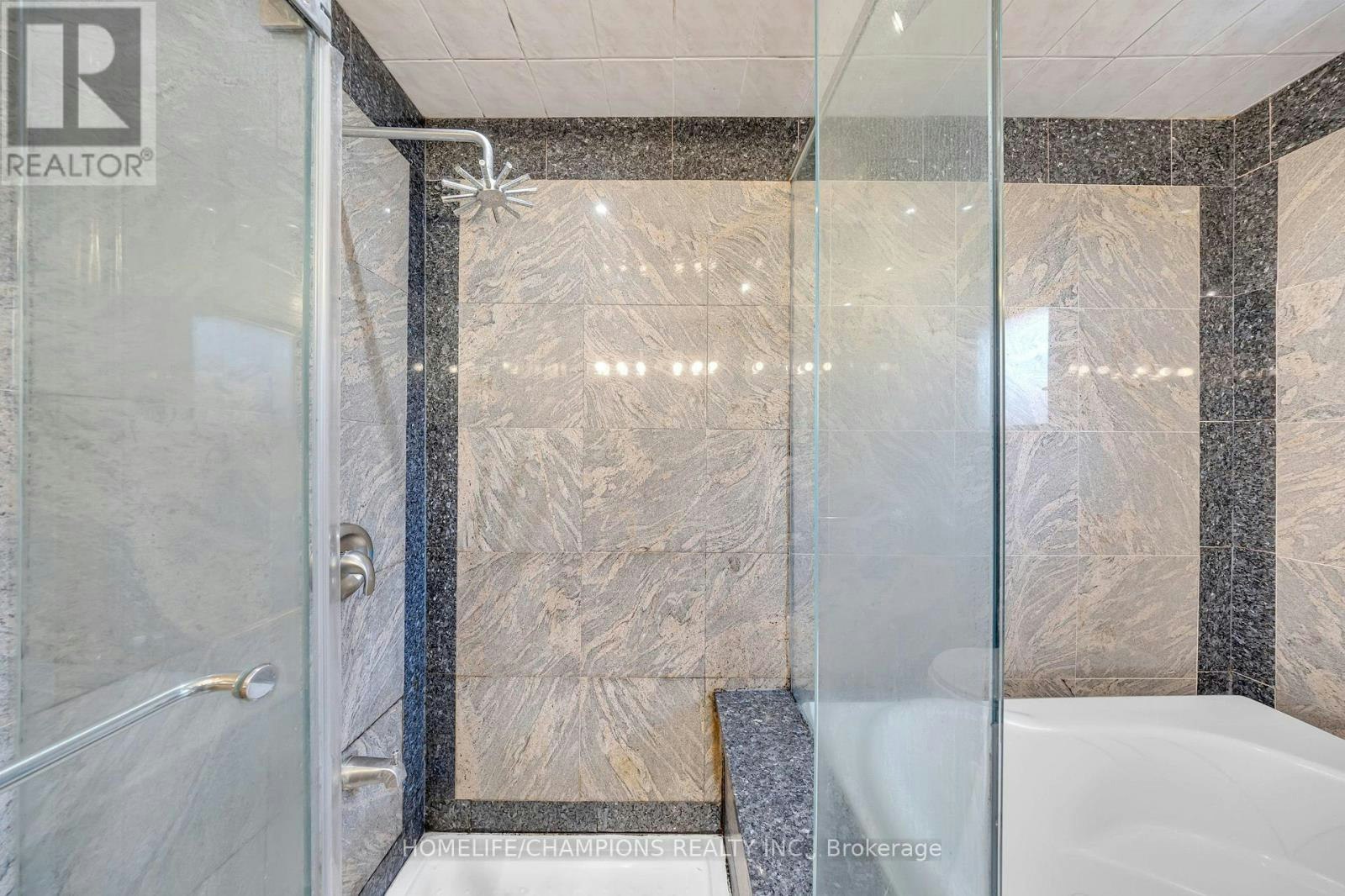 2 Altair Avenue, Toronto, ON, M1W 1A4 - 15