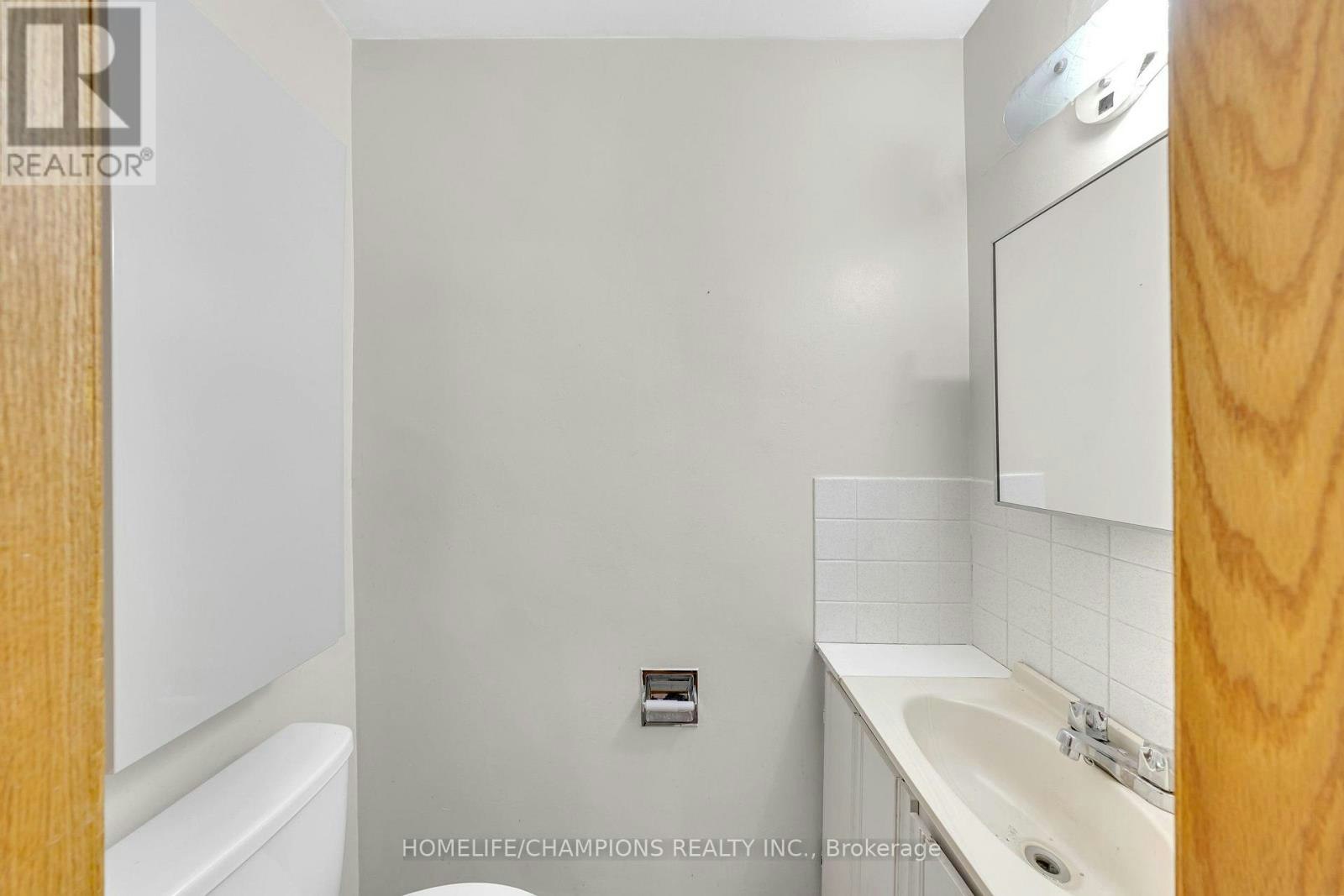 2 Altair Avenue, Toronto, ON, M1W 1A4 - 18