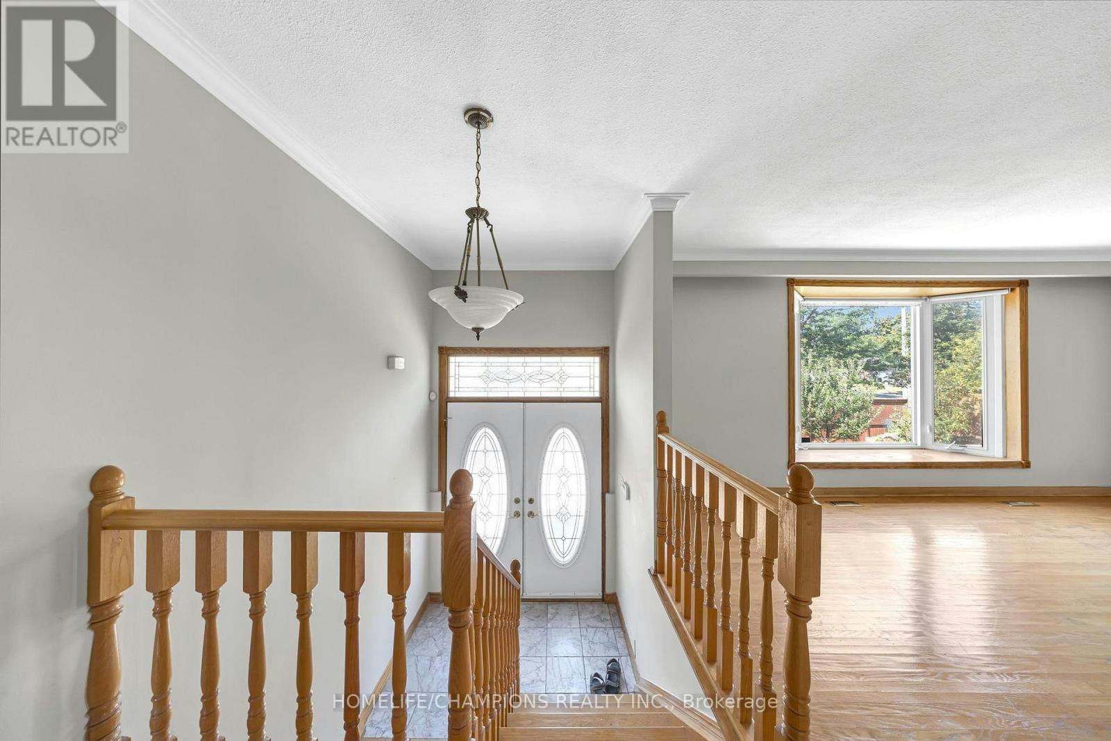 2 Altair Avenue, Toronto, ON, M1W 1A4 - 22
