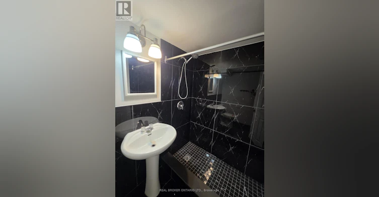 12-275 Blake Street, Barrie, ON, L4M 1K7 - 11