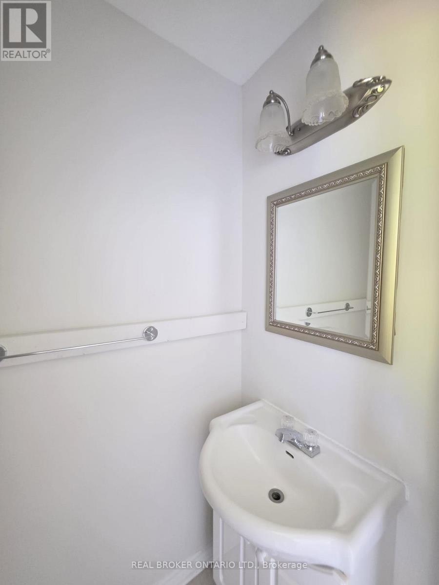 12-275 Blake Street, Barrie, ON, L4M 1K7 - 9