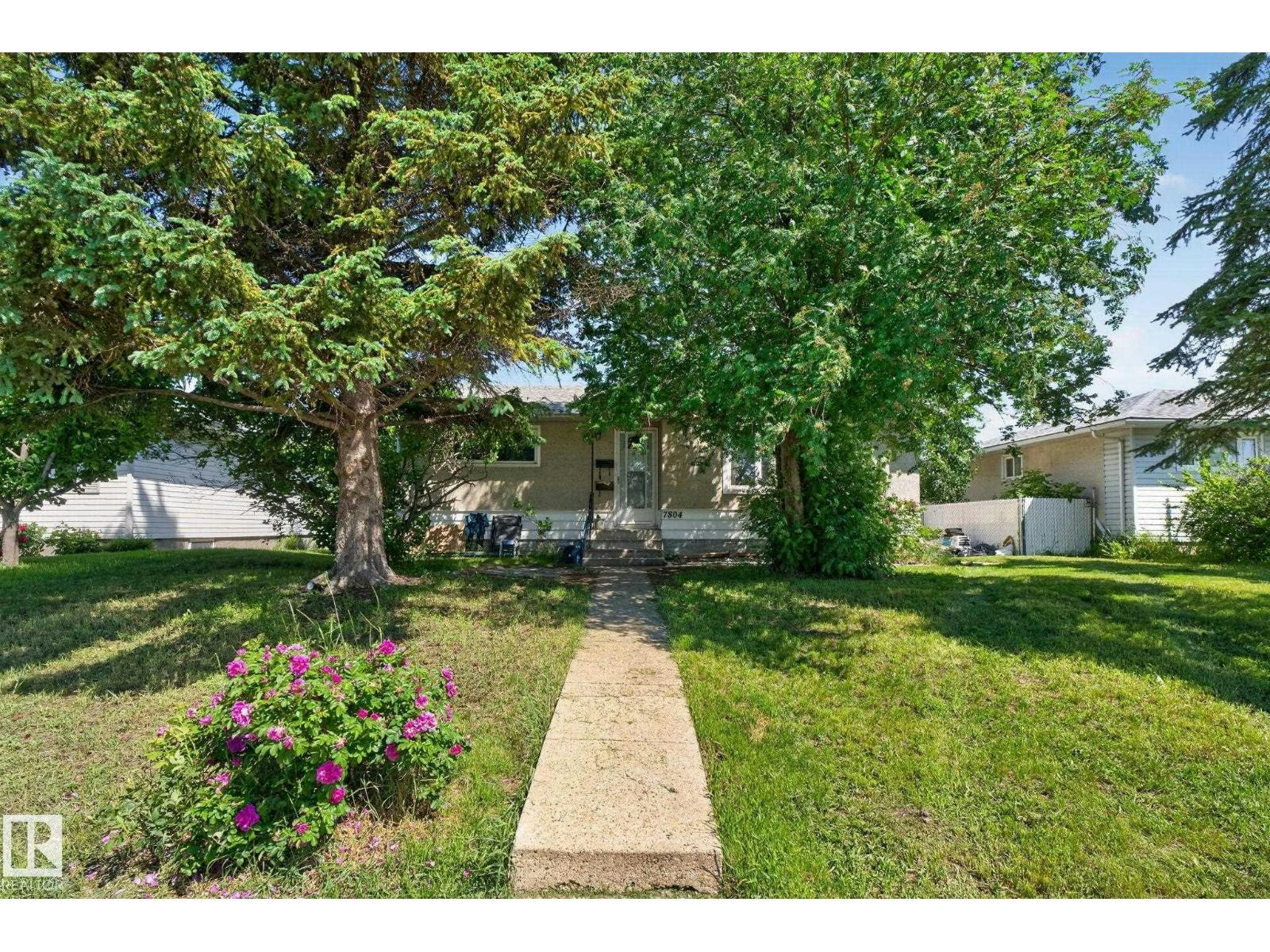 7804 136 Avenue NW, Edmonton, AB, T5C 2K5