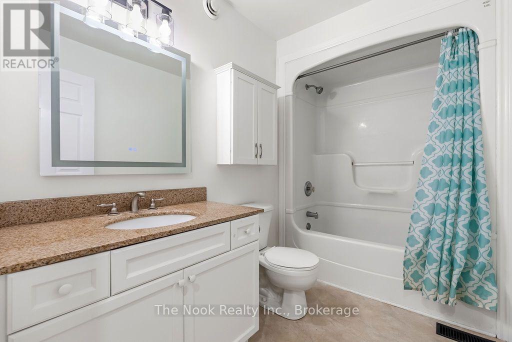 4 Champlain Boulevard, Kawartha Lakes, ON, K9V 0H9 - 14
