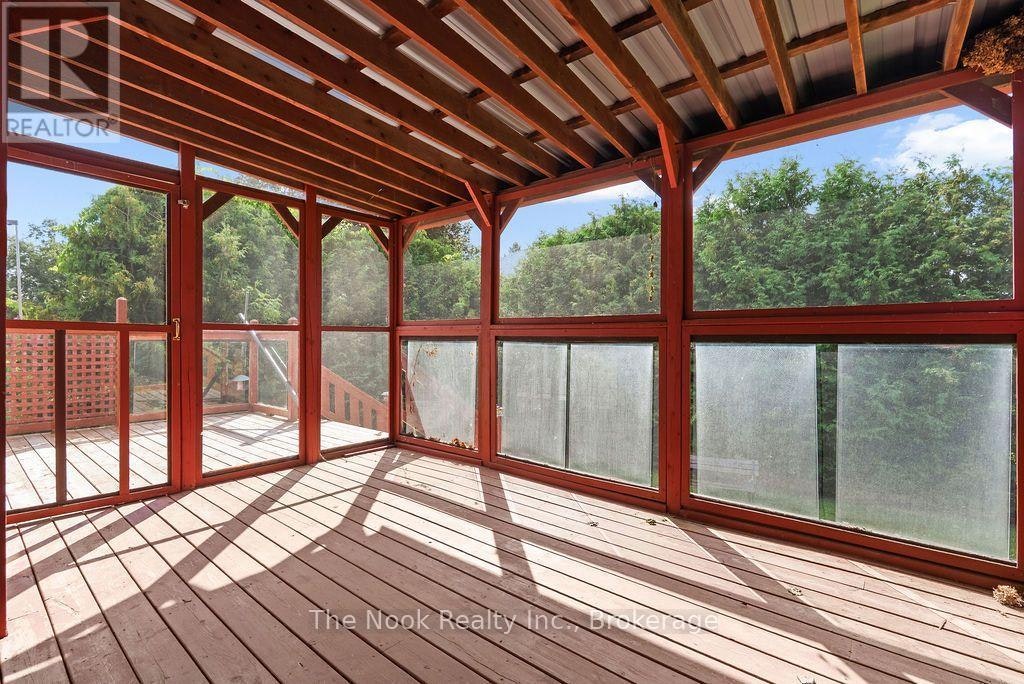 4 Champlain Boulevard, Kawartha Lakes, ON, K9V 0H9 - 26