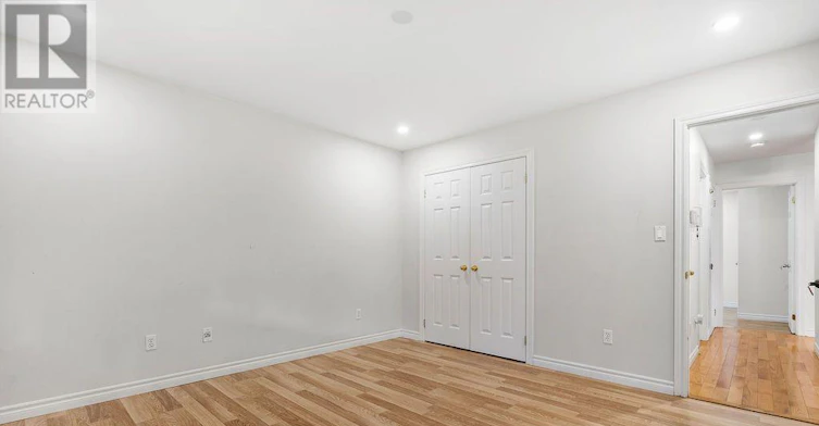 4 Champlain Boulevard, Kawartha Lakes, ON, K9V 0H9 - 16