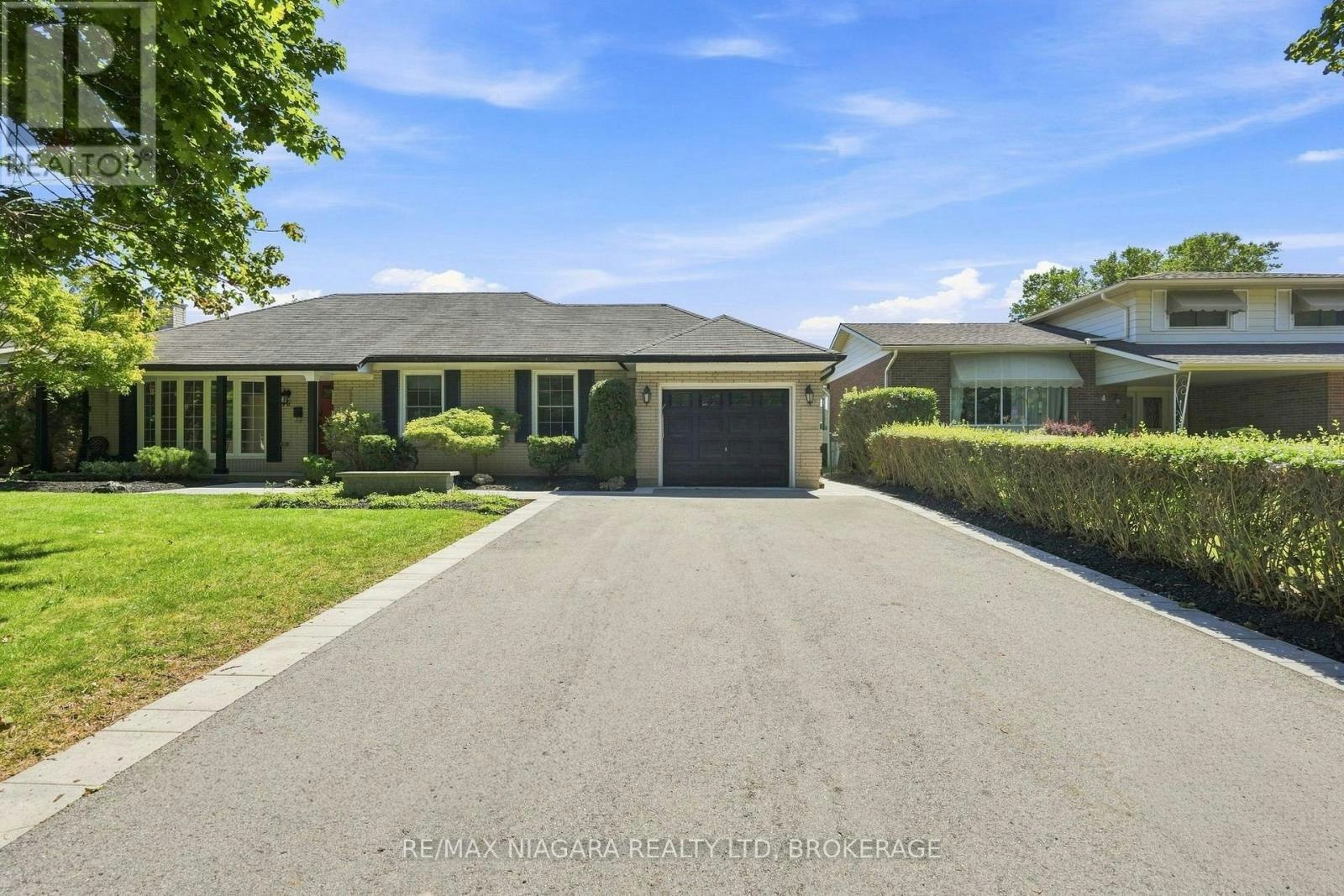 6 Royal Oak Drive, St. Catharines, ON, L2N 4B6 - 3