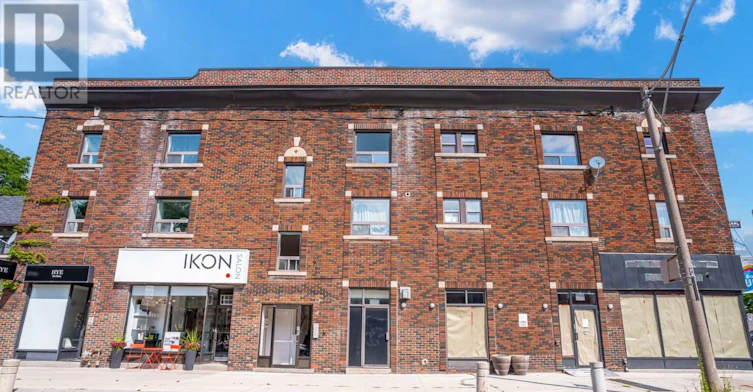4-2 Craighurst Avenue, Toronto, ON, M4R 1J8 - 22