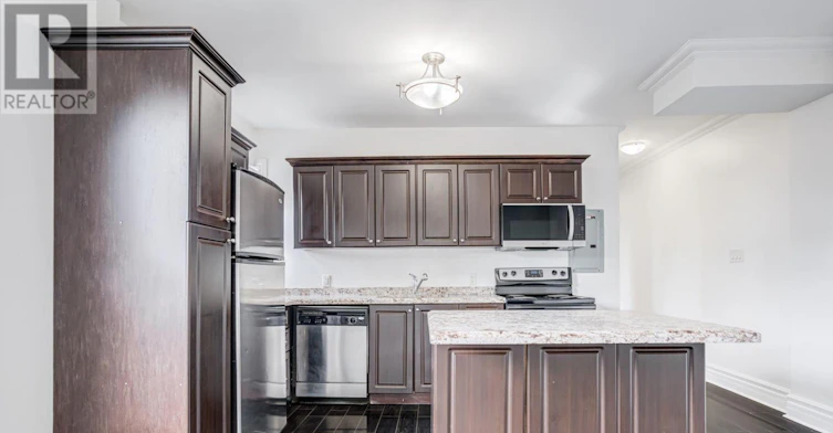 4-2 Craighurst Avenue, Toronto, ON, M4R 1J8 - 3