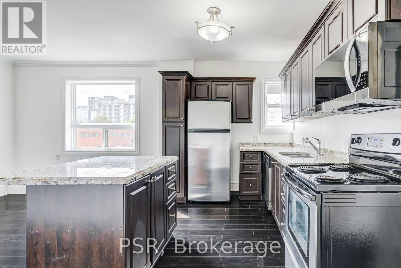 4-2 Craighurst Avenue, Toronto, ON, M4R 1J8 - 4