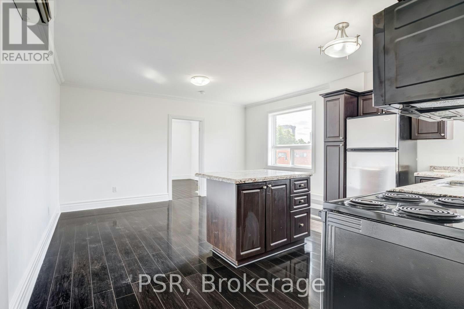 4-2 Craighurst Avenue, Toronto, ON, M4R 1J8 - 5