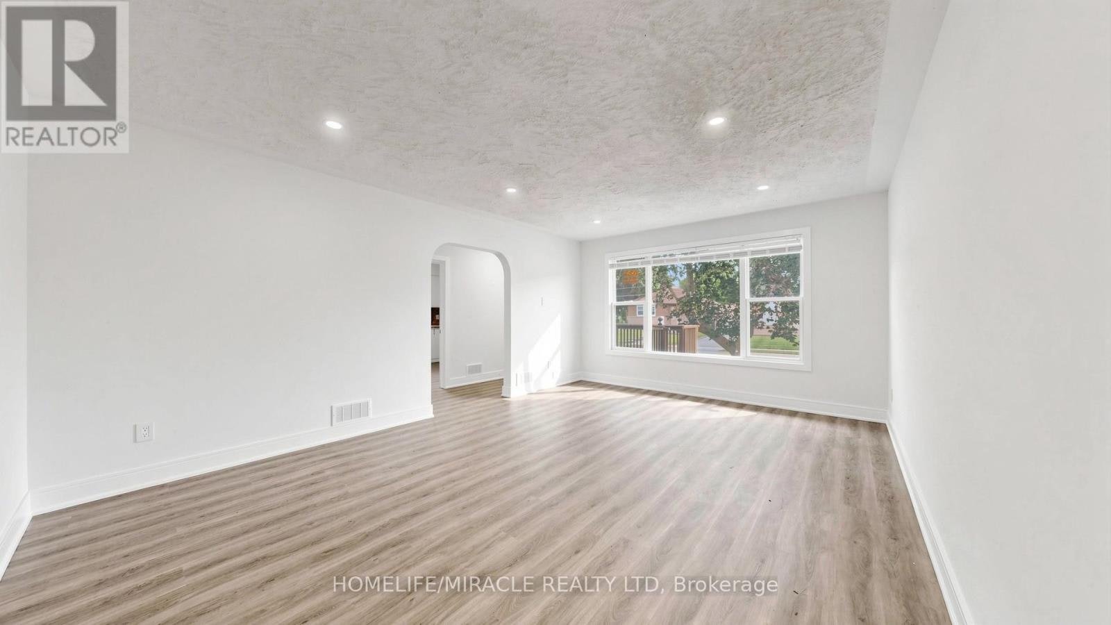 623 Olive Avenue, Oshawa, ON, L1H 2R8 - 6