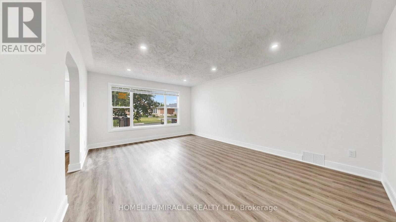 623 Olive Avenue, Oshawa, ON, L1H 2R8 - 7