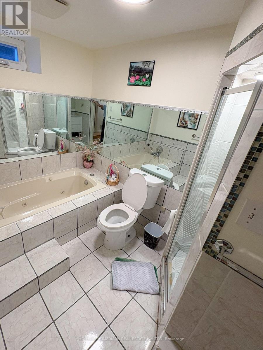 17 Breda Court, Richmond Hill, ON, L4C 6E1 - 15