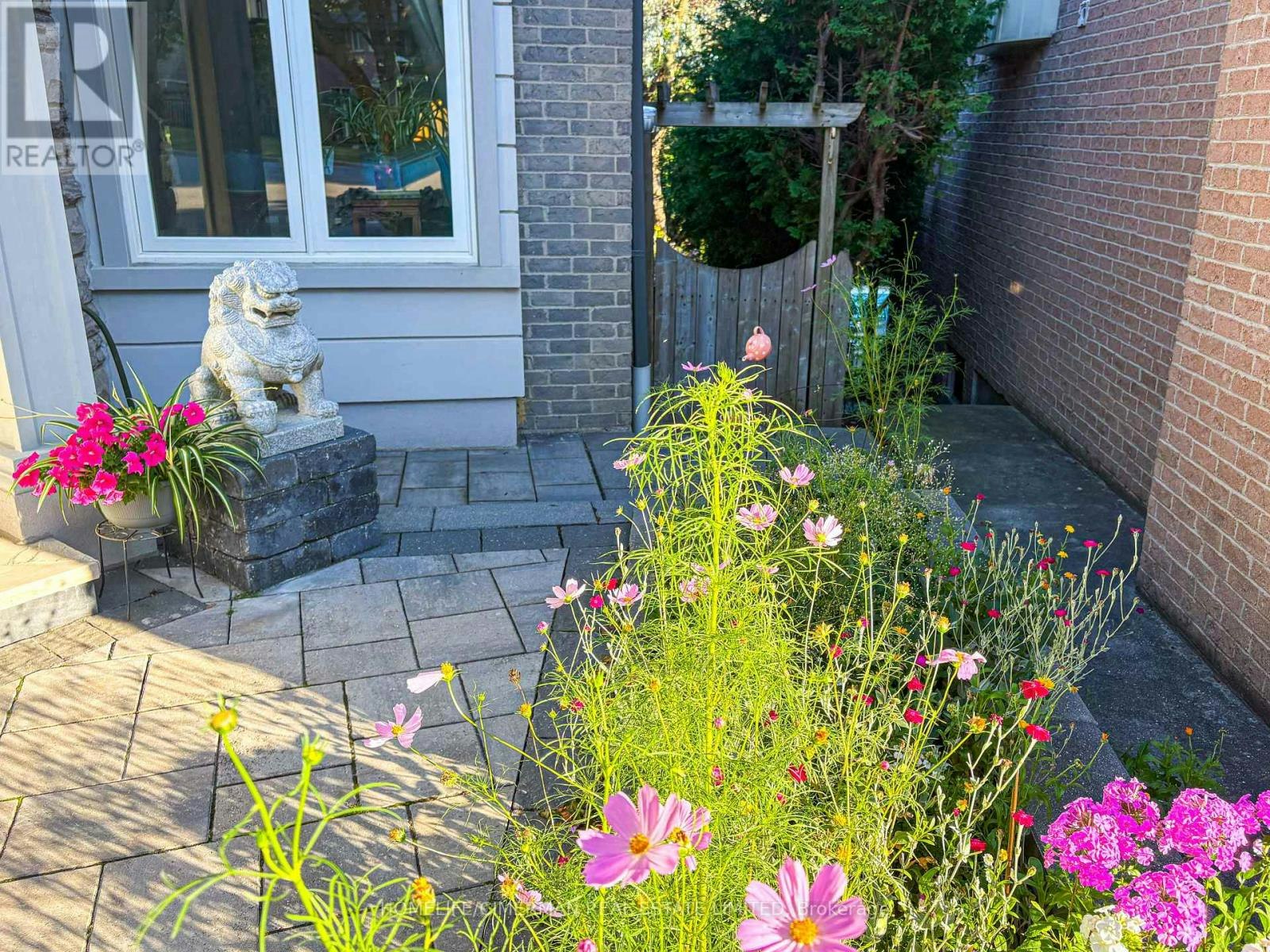 17 Breda Court, Richmond Hill, ON, L4C 6E1 - 29