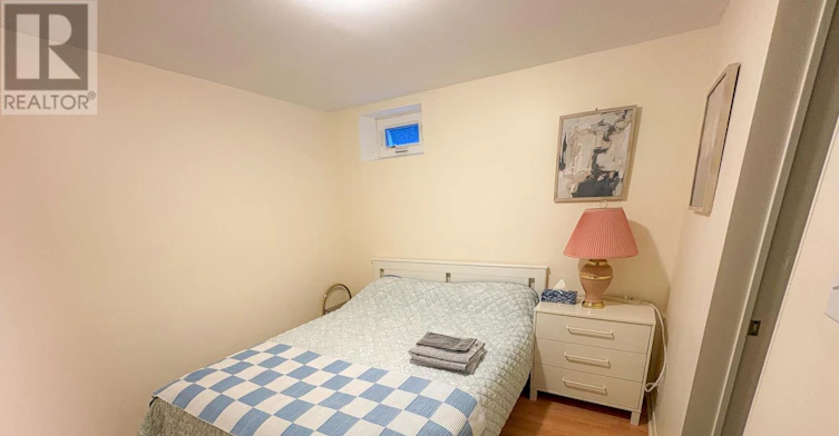 17 Breda Court, Richmond Hill, ON, L4C 6E1 - 17
