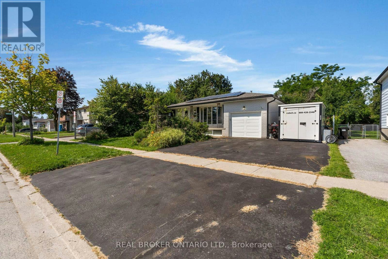 61 Bernick Drive, Barrie, ON, L4M 5C1