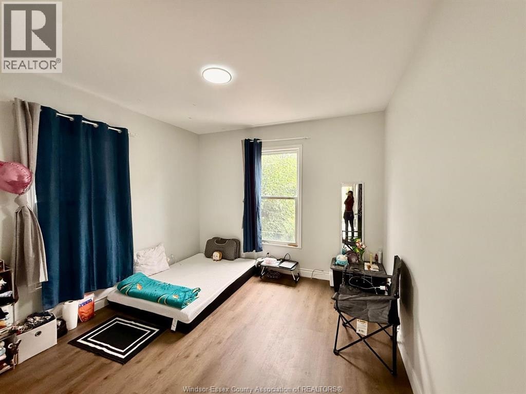 722 Dougall Avenue, Windsor, ON, N9A 4P8 - 5