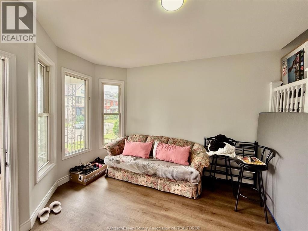 722 Dougall Avenue, Windsor, ON, N9A 4P8 - 3