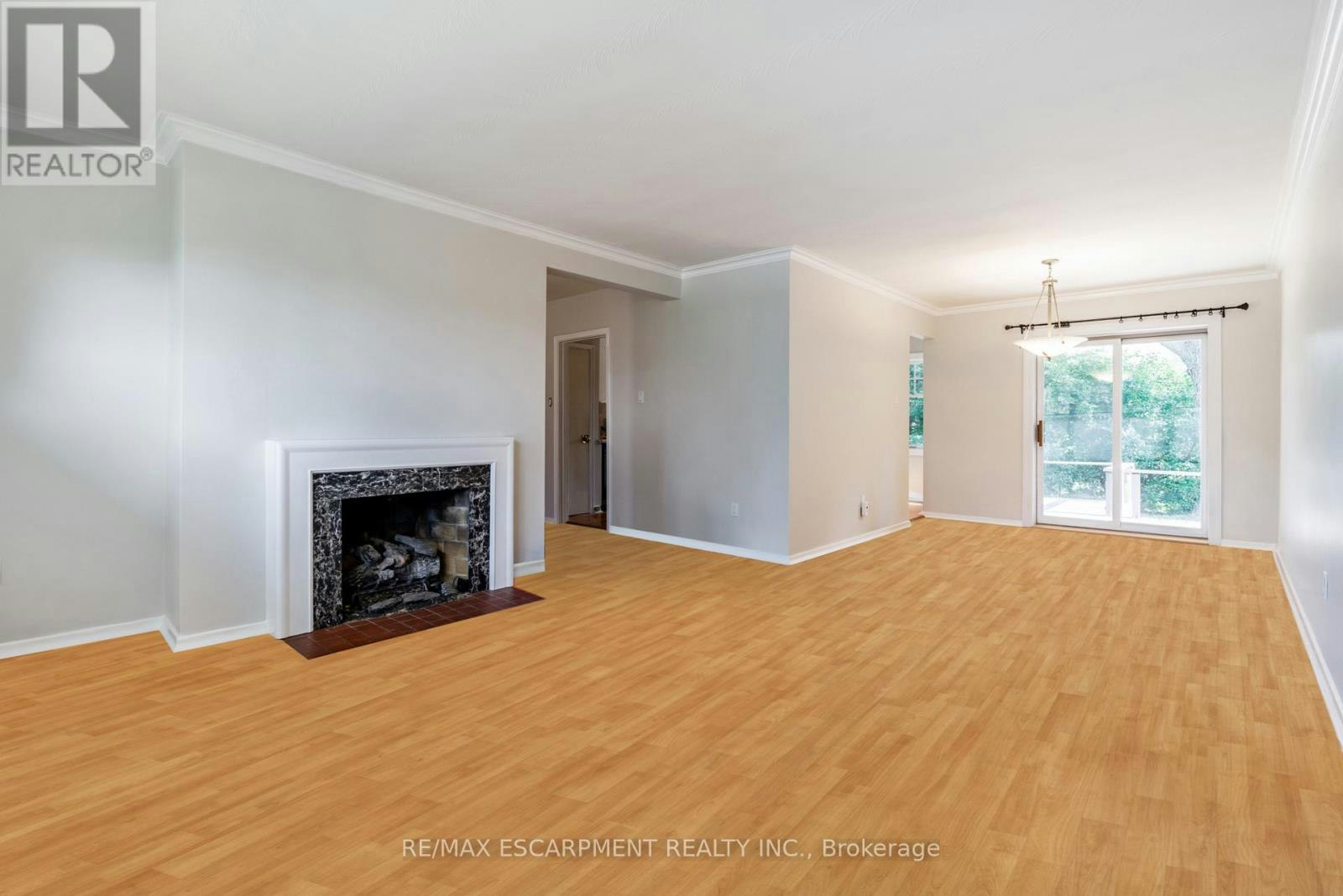 MAIN-1497 Park Royale Boulevard, Mississauga, ON, L5E 2Y8 - 3