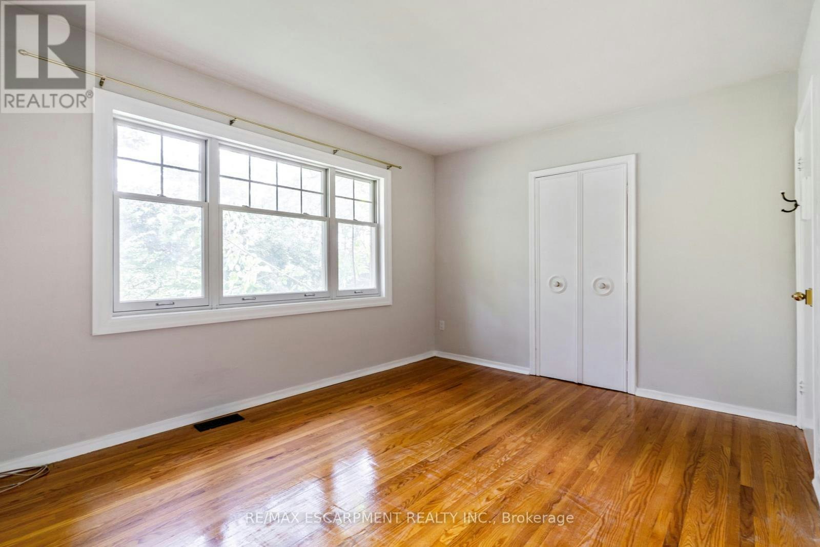 MAIN-1497 Park Royale Boulevard, Mississauga, ON, L5E 2Y8 - 5