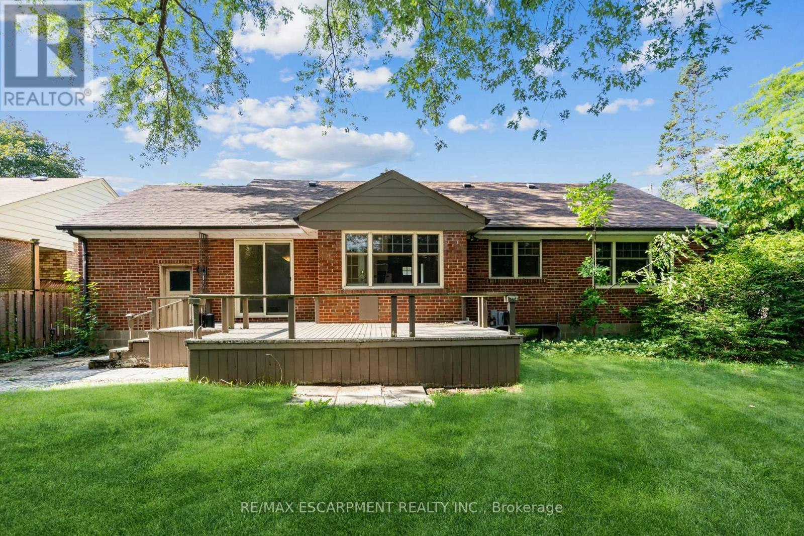MAIN-1497 Park Royale Boulevard, Mississauga, ON, L5E 2Y8 - 10