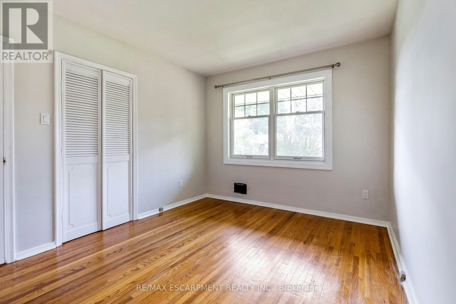 MAIN-1497 Park Royale Boulevard, Mississauga, ON, L5E 2Y8 - 7