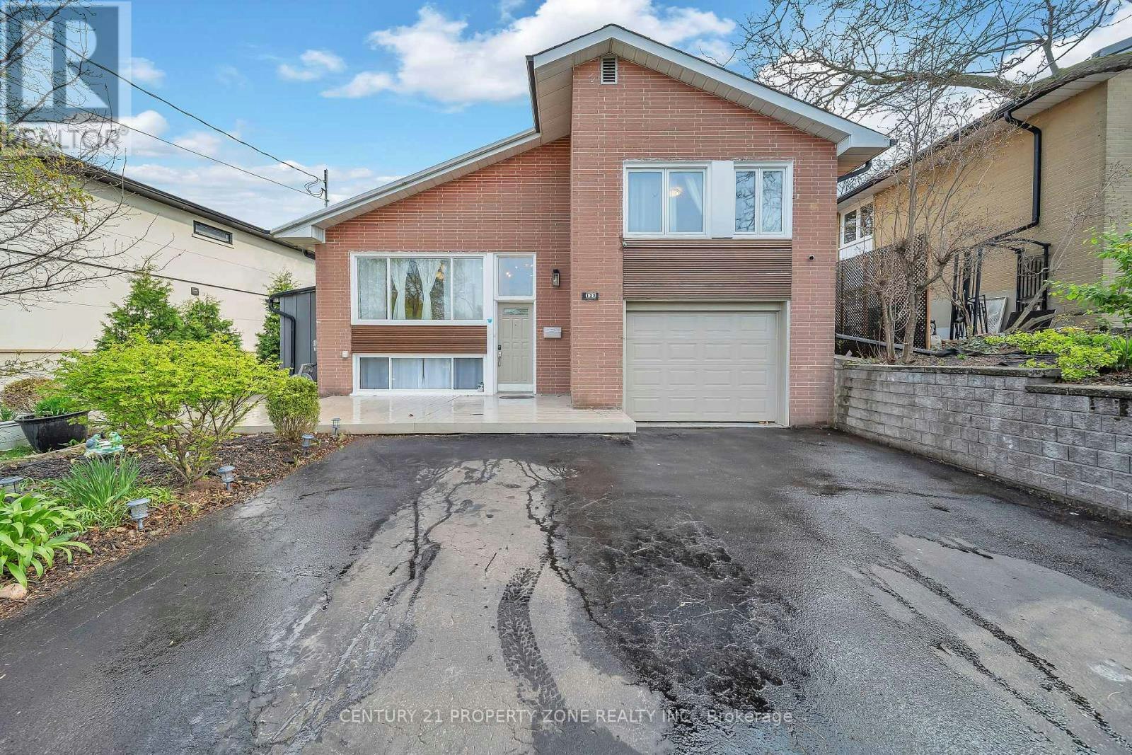 122 Vista Boulevard, Mississauga, ON, L5M 1V9 - 3