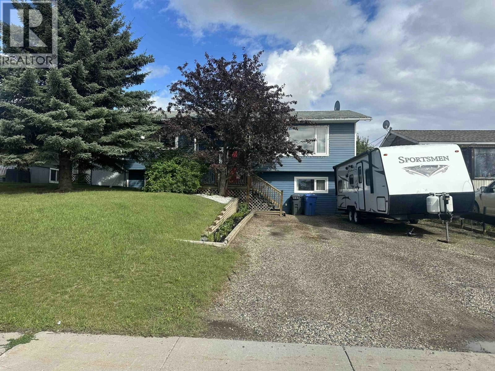 8611 90 Street, Fort St. John, BC, V1J 4R5