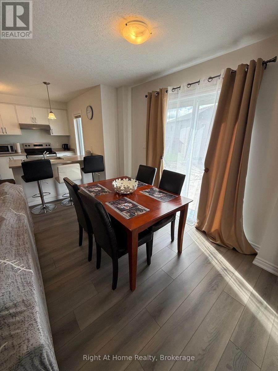 UPPER-217 Benninger Drive, Kitchener, ON, N2E 0K1 - 18