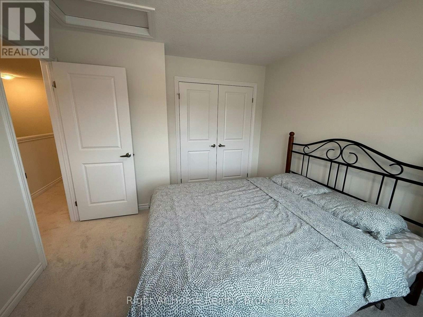 UPPER-217 Benninger Drive, Kitchener, ON, N2E 0K1 - 29