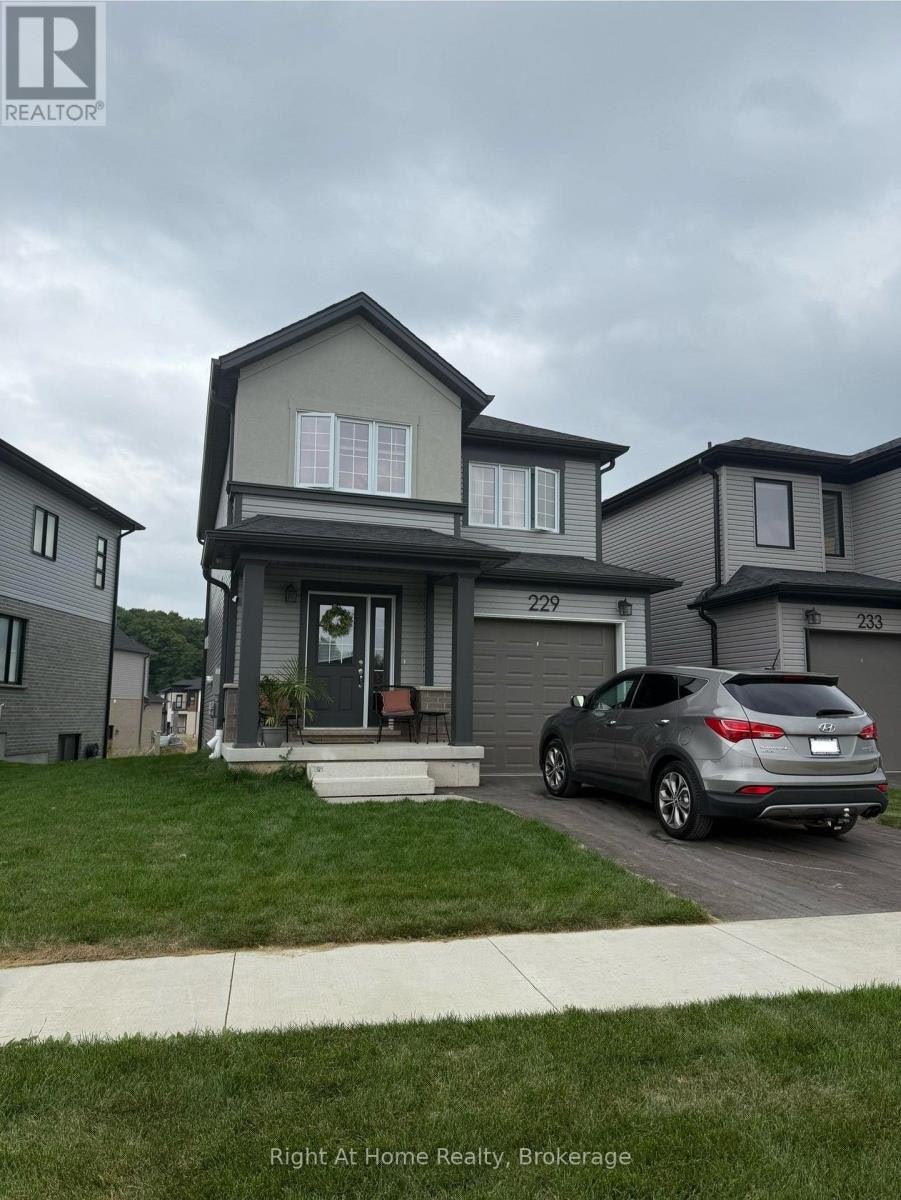 UPPER-217 Benninger Drive, Kitchener, ON, N2E 0K1
