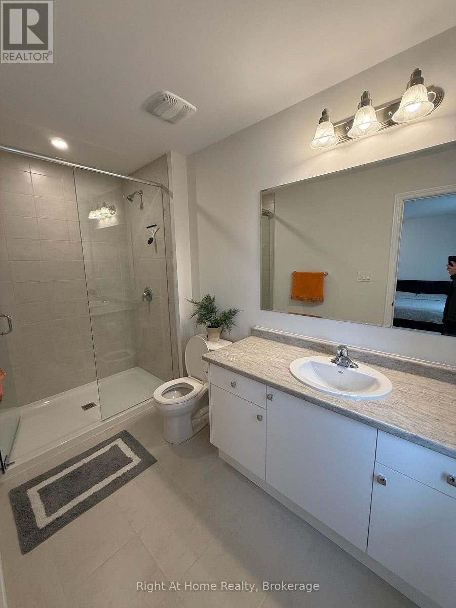 UPPER-217 Benninger Drive, Kitchener, ON, N2E 0K1 - 33