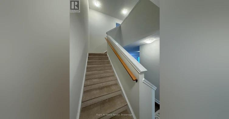 UPPER-217 Benninger Drive, Kitchener, ON, N2E 0K1 - 39