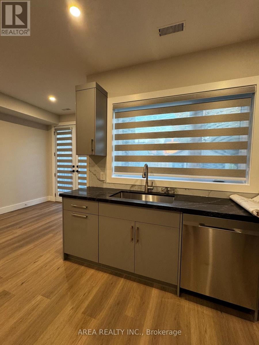 MAIN-501 Northcliffe Boulevard, Toronto, ON, M6E 3L4 - 3