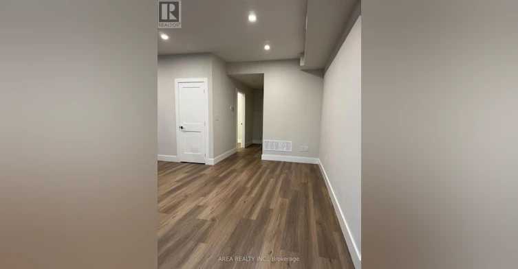 MAIN-501 Northcliffe Boulevard, Toronto, ON, M6E 3L4 - 7